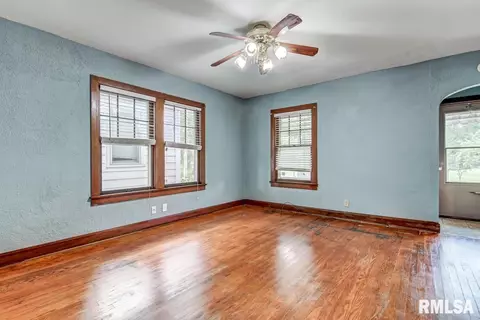 1124 E Stanford Ave, Springfield, IL 62703 photo 3