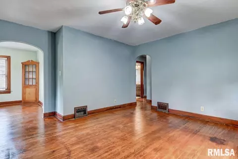 1124 E Stanford Ave, Springfield, IL 62703 photo 5