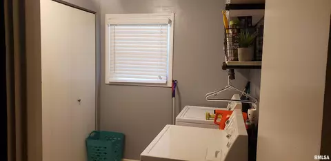 1708 N Schrader Ave, Springfield, IL 62702 photo 7