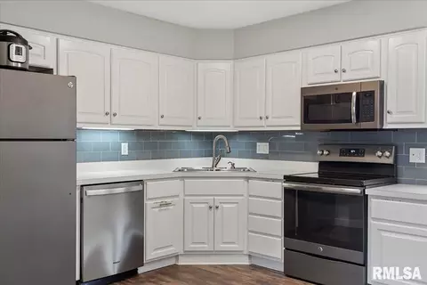 2921 Selkirk Rd, Springfield, IL 62702 photo 11