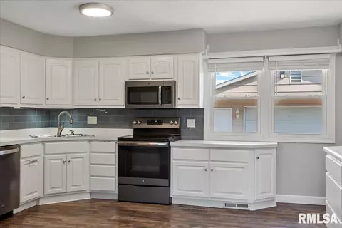 2921 Selkirk Rd, Springfield, IL 62702 photo 10