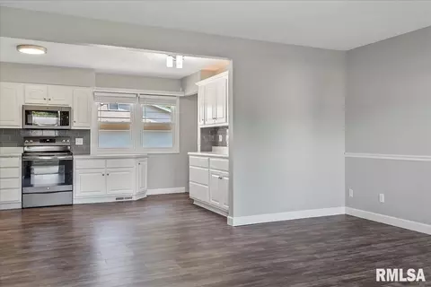 2921 Selkirk Rd, Springfield, IL 62702 photo 5