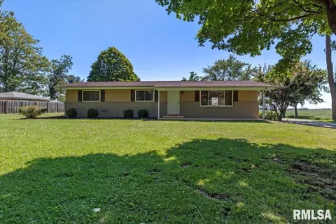 2736 Vigal Rd, Springfield, IL 62712 photo 1