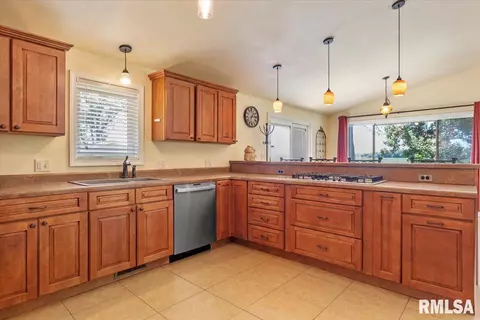 2736 Vigal Rd, Springfield, IL 62712 photo 13