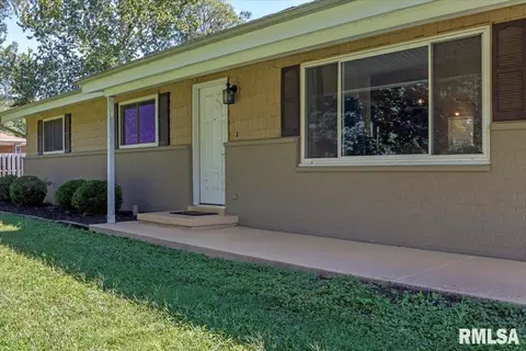 2736 Vigal Rd, Springfield, IL 62712 photo 3