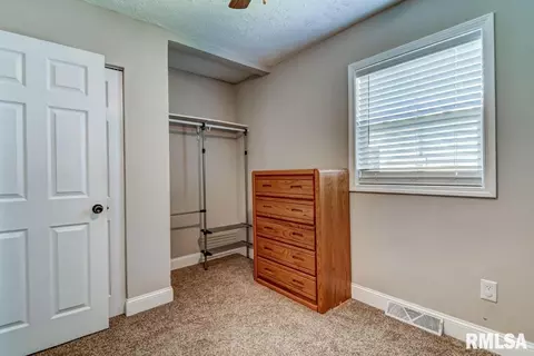 2128 E Keys Ave, Springfield, IL 62702 photo 18