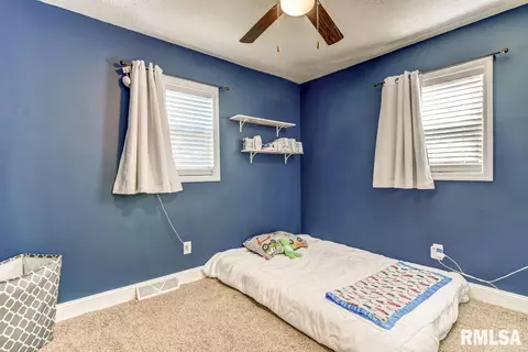 2128 E Keys Ave, Springfield, IL 62702 photo 14