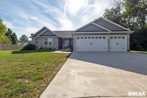 1701 Providence Ln, Springfield, IL 62711 photo 2