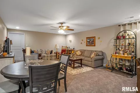 1701 Providence Ln, Springfield, IL 62711 photo 20