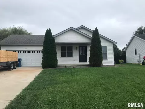 3050 Twin Lakes Dr, Springfield, IL 62702 photo 1