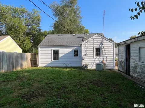 3036 Louise Ln, Springfield, IL 62702 photo 12