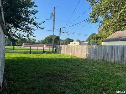 3036 Louise Ln, Springfield, IL 62702 photo 11