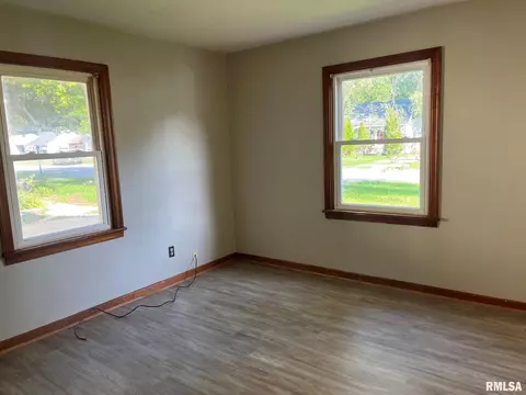 3036 Louise Ln, Springfield, IL 62702 photo 8