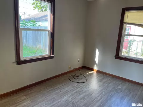 3036 Louise Ln, Springfield, IL 62702 photo 7