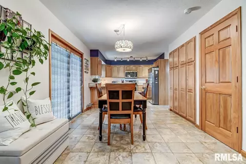 8044 Wilson Ter, Springfield, IL 62707 photo 13