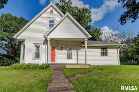 125 S Main St, Loami, IL 62661 photo 3