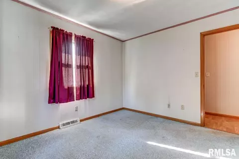 125 S Main St, Loami, IL 62661 photo 29