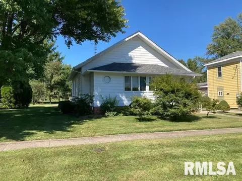 175 Tanner St, Waverly, IL 62692 photo 2