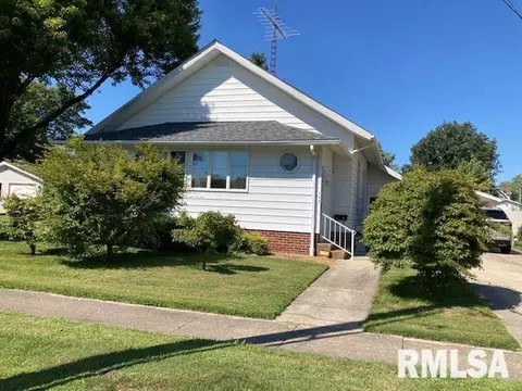 175 Tanner St, Waverly, IL 62692 photo 1