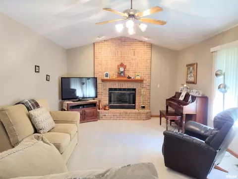 3104 Widbey Ct, Springfield, IL 62704 photo 7