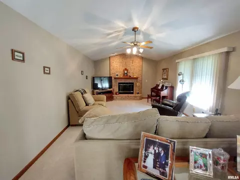 3104 Widbey Ct, Springfield, IL 62704 photo 9