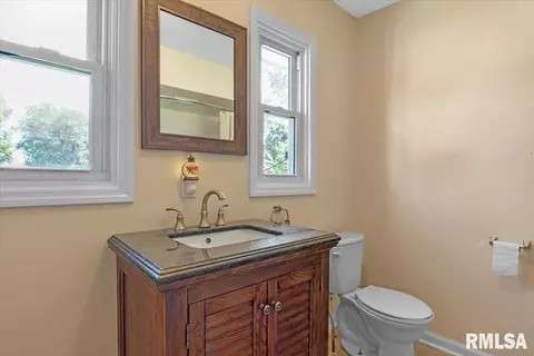 2056 S 5th St, Springfield, IL 62703 photo 24