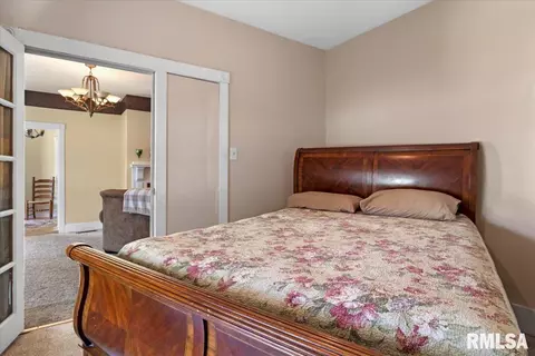 2056 S 5th St, Springfield, IL 62703 photo 8