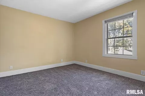 2056 S 5th St, Springfield, IL 62703 photo 22