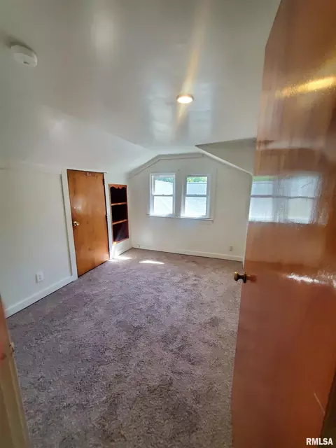 2517 S 6th St, Springfield, IL 62703 photo 9
