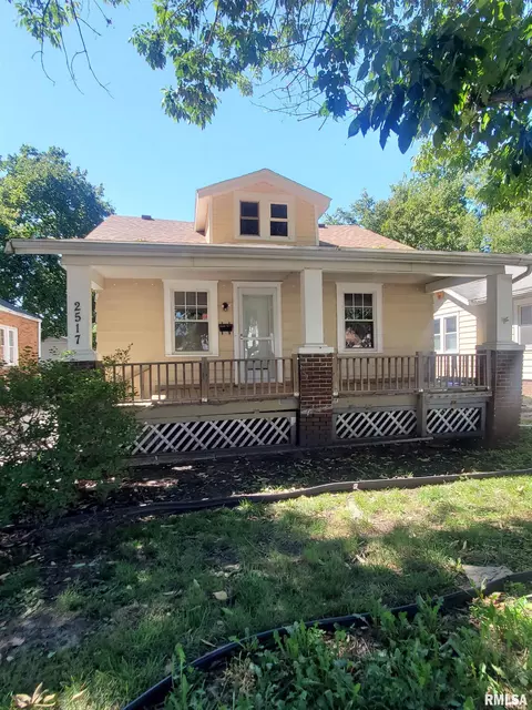 2517 S 6th St, Springfield, IL 62703 photo 1