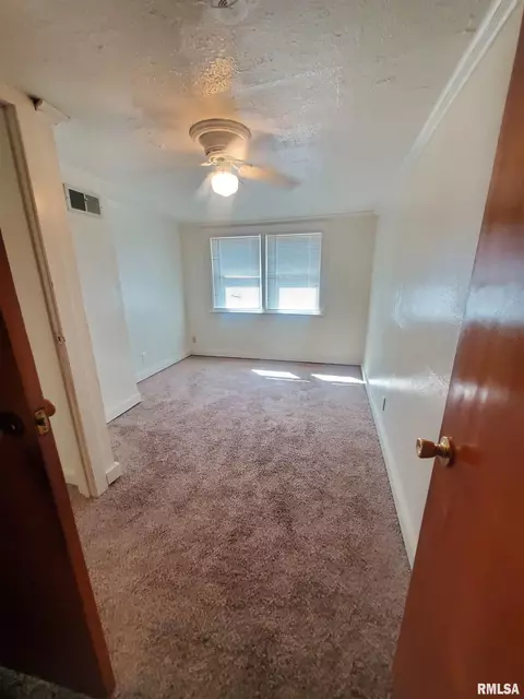 2517 S 6th St, Springfield, IL 62703 photo 12