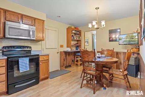 2333 Noble Ave, Springfield, IL 62704 photo 13