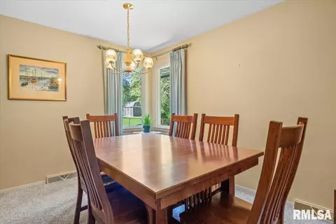 2333 Noble Ave, Springfield, IL 62704 photo 10