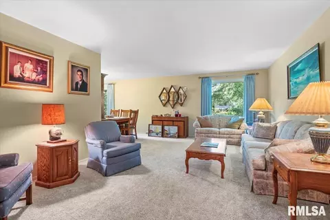 2333 Noble Ave, Springfield, IL 62704 photo 6