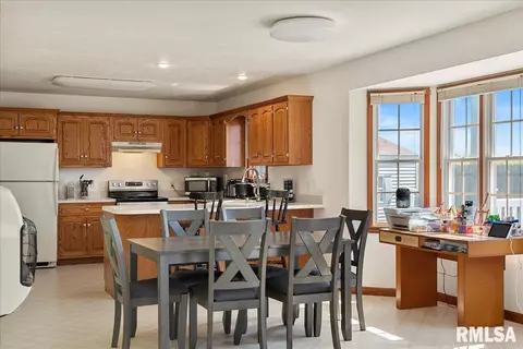 6525 Christine Ct, Springfield, IL 62712 photo 11