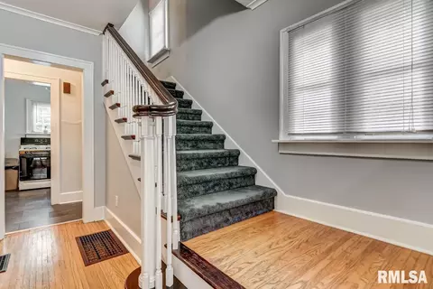 123 N Walnut St, Springfield, IL 62702 photo 10