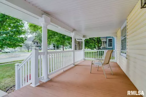 123 N Walnut St, Springfield, IL 62702 photo 7