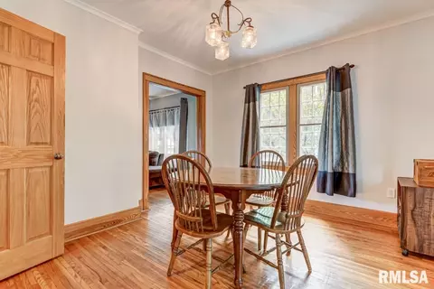 123 N Walnut St, Springfield, IL 62702 photo 17