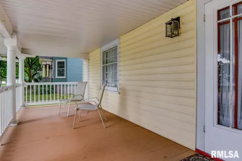 123 N Walnut St, Springfield, IL 62702 photo 6