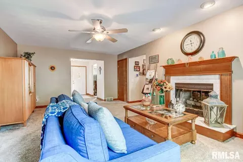 4605 Barrington Dr, Springfield, IL 62711 photo 24
