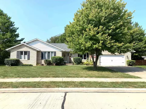 4605 Barrington Dr, Springfield, IL 62711 photo 1
