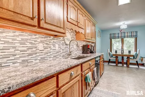 4605 Barrington Dr, Springfield, IL 62711 photo 20