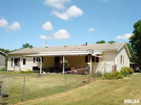 444 E Coal St, Wataga, IL 61488 photo 3