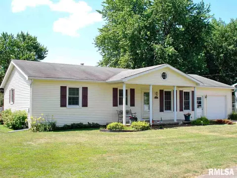 444 E Coal St, Wataga, IL 61488 photo 1
