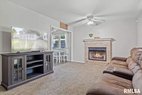 3329 Normandy Rd, Springfield, IL 62703 photo 2