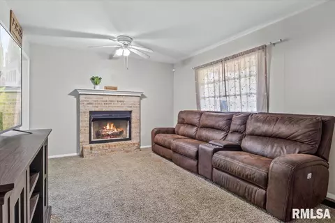 3329 Normandy Rd, Springfield, IL 62703 photo 3