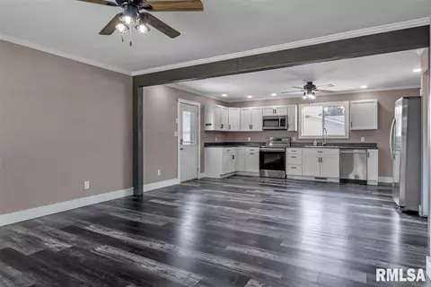 3008 Griffiths Ave, Springfield, IL 62702 photo 5