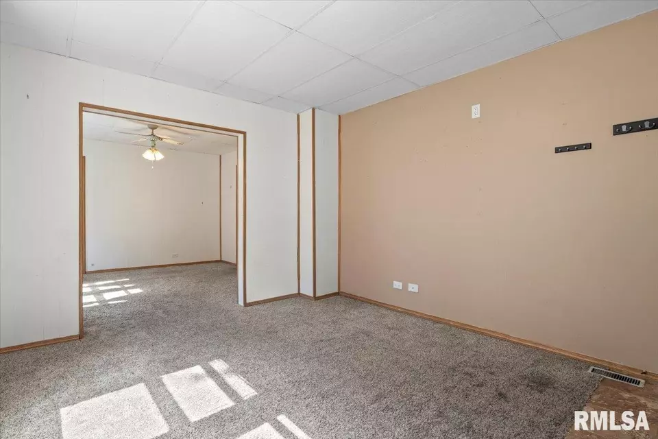  2827 S 16th St, Springfield, IL 62703 photo 5