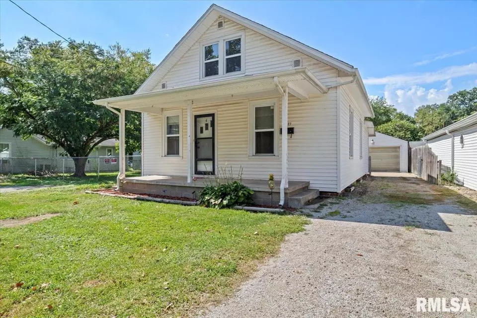  2827 S 16th St, Springfield, IL 62703 photo 1