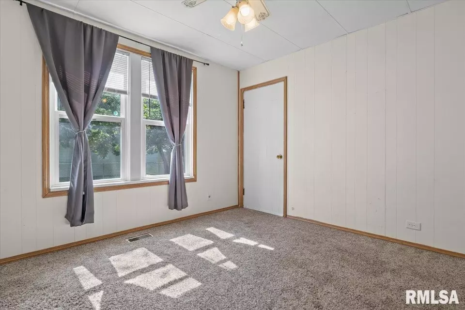  2827 S 16th St, Springfield, IL 62703 photo 7